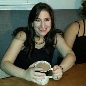 Meet your Posher, Gabriela
